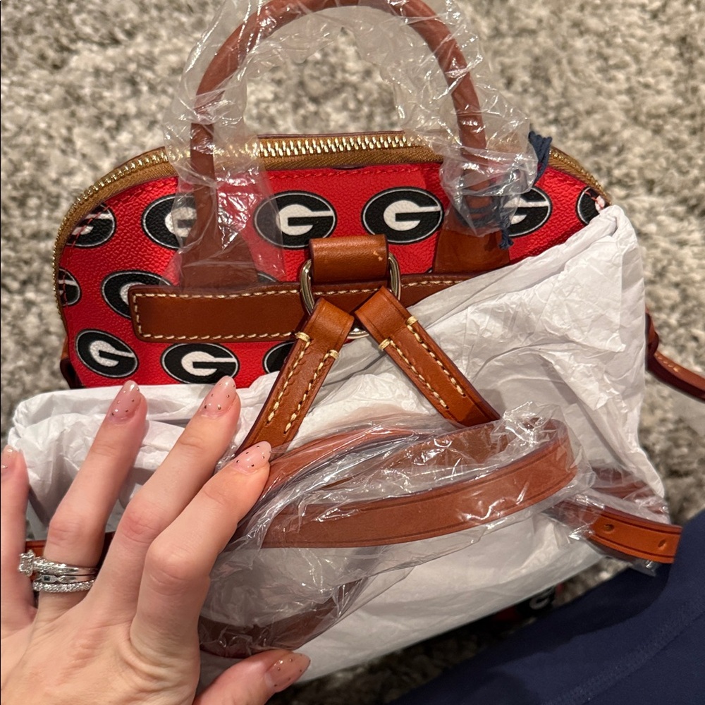 Dooney & Bourke Red Patterned Backpack NWT - image 11